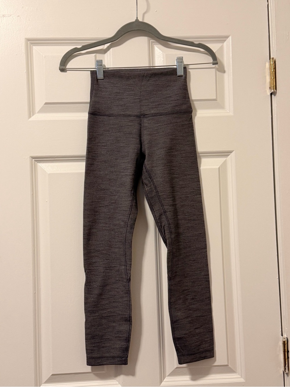 Lululemon Athletica Heathered Charcoal Align Leggings 25 Inseam